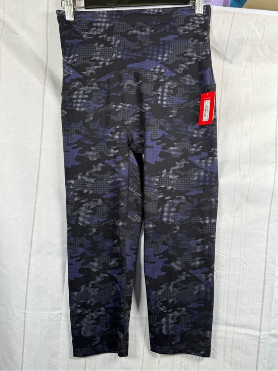 SPANX Pants - SPANX Crop compression Legging size L camo blue